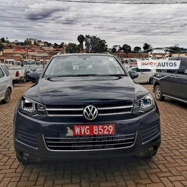 Volkswagen Touareg 2014 Black