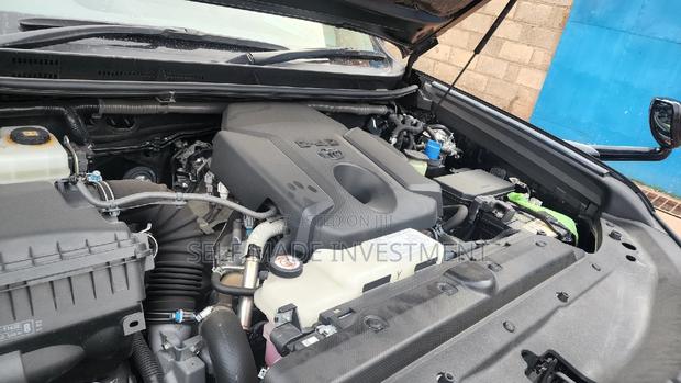 Toyota Land Cruiser Prado 2021 Black
