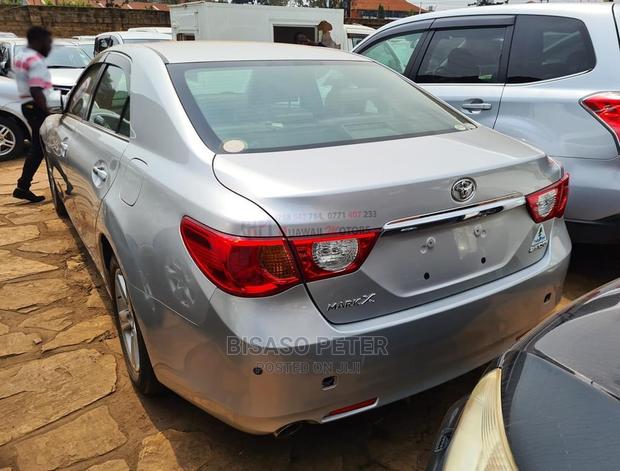 Toyota Mark X 2.5 AWD 2011 Silver
