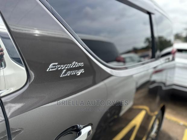 Toyota Alphard 2021 Gray