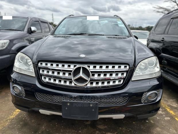 Mercedes-Benz M Class 2009 Black