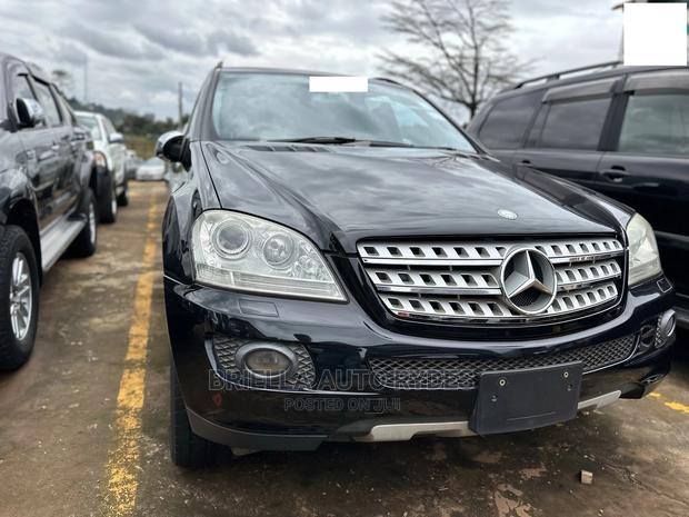 Mercedes-Benz M Class 2009 Black
