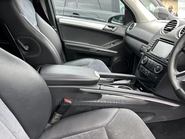 Mercedes-Benz M Class 2009 Black