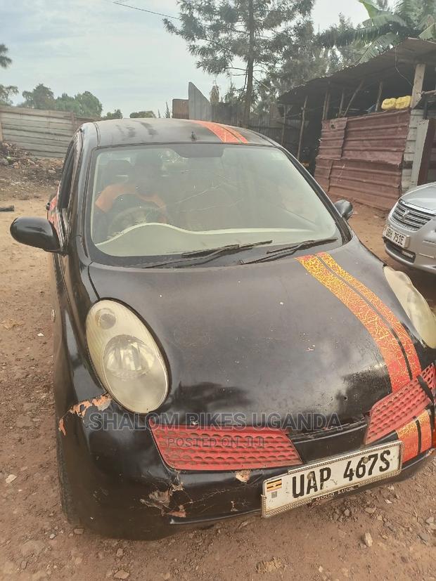 Nissan March 1999 Black