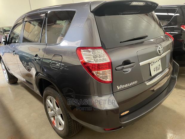 Toyota Vanguard 2009 Gray