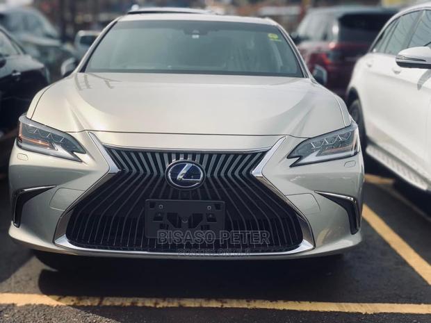 Lexus ES 2020 Silver