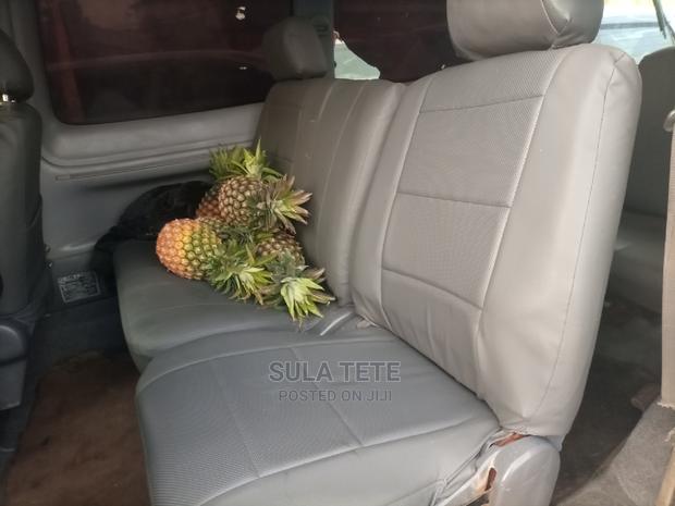 Toyota Noah 2.0 AWD (8 Seater) 2001 White