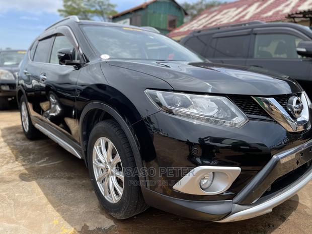 Nissan X-Trail SV Premium 2014 Black