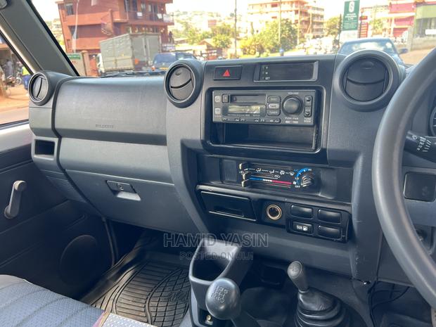 Toyota Land Cruiser 2015 White