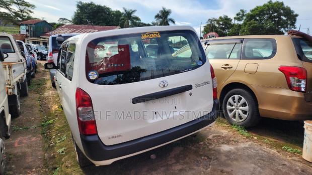 Toyota Probox 2014 White