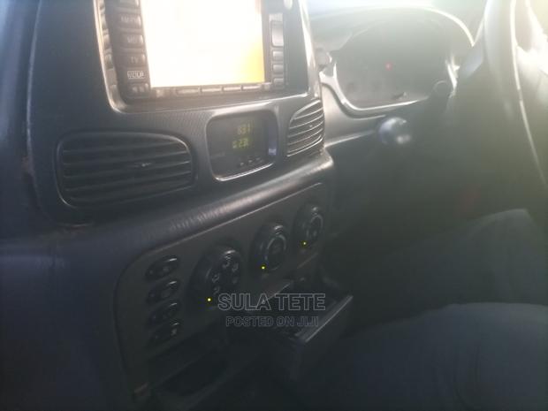 Toyota Noah 2.0 AWD (8 Seater) 2001 Silver