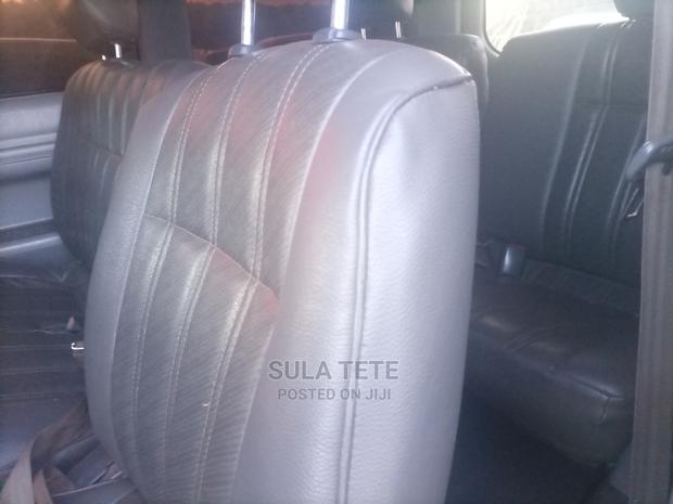 Toyota Noah 2.0 AWD (8 Seater) 2001 Silver