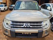 Mitsubishi Pajero 3.0 2010 Gray for sale