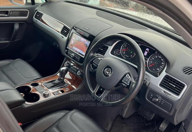 Volkswagen Touareg VR6 Executive 2012 White