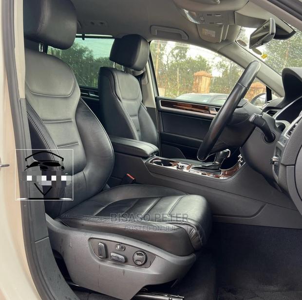 Volkswagen Touareg VR6 Executive 2012 White