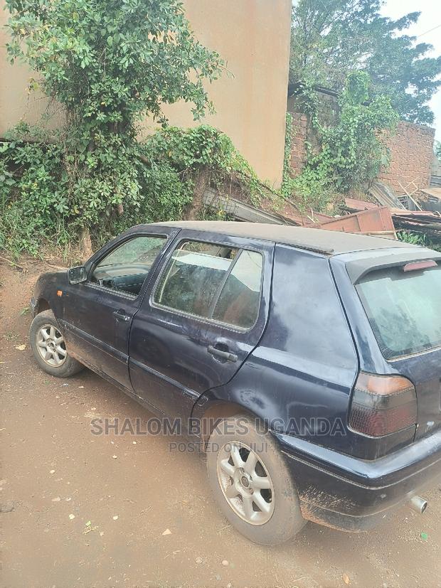 Volkswagen Golf 2006 Blue