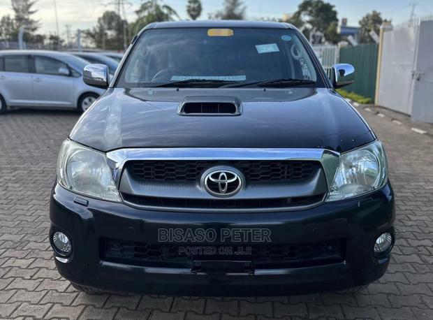 Toyota Hilux 2.5 D-4D SRX 2009 Black