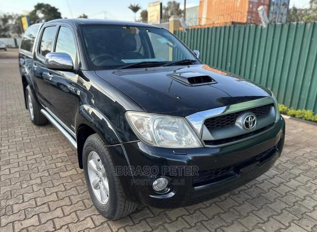 Toyota Hilux 2.5 D-4D SRX 2009 Black