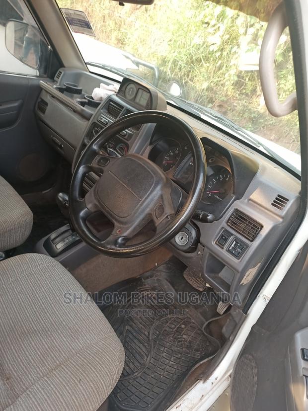 Mitsubishi Pajero 2005 White
