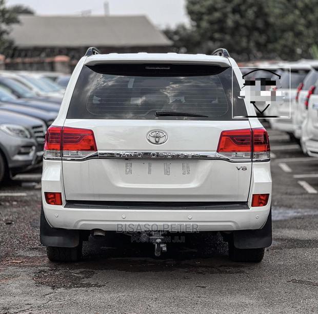 Toyota Land Cruiser 4.5 V8 DLX 2014 White