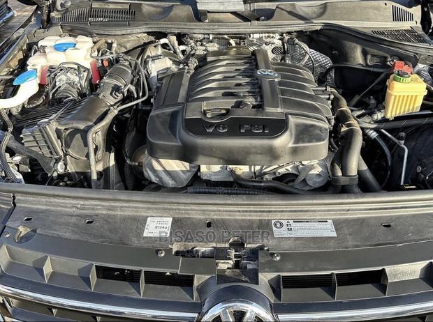 Volkswagen Touareg VR6 Executive 2012 Black