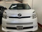 Toyota Voxy 2009 White for sale