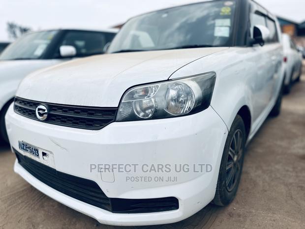 Toyota Corolla Rumion Hatchback 1.5 FWD 2010 Off white