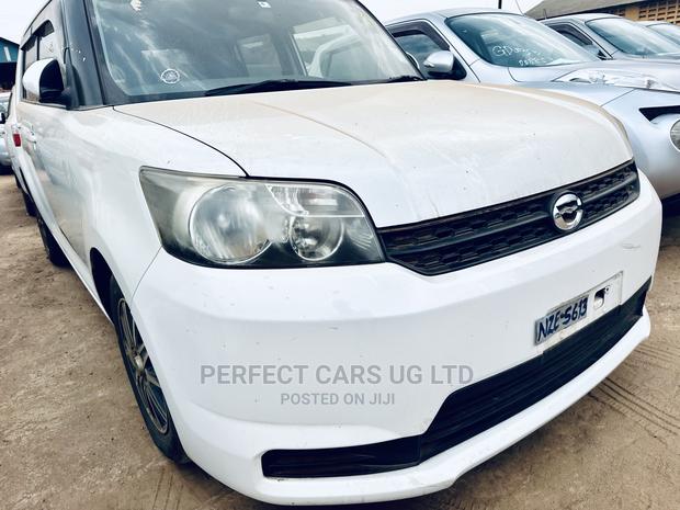 Toyota Corolla Rumion Hatchback 1.5 FWD 2010 Off white