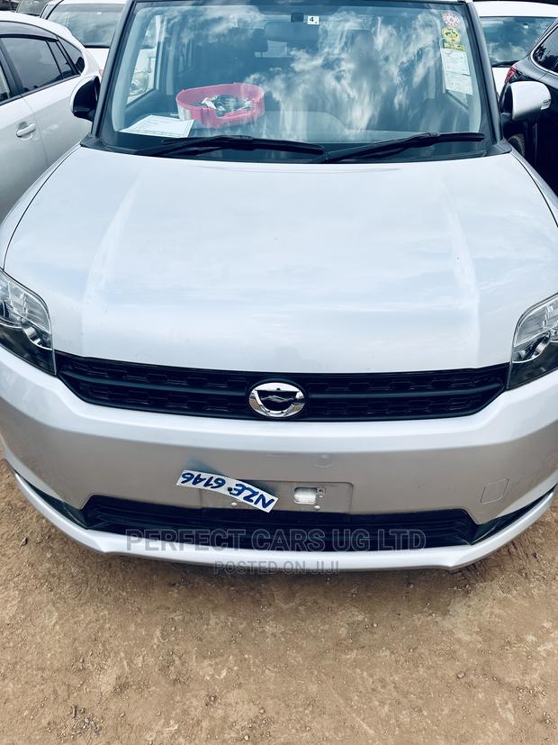 Toyota Corolla Rumion Hatchback 1.5 FWD 2010 Silver