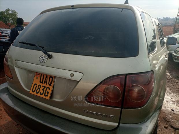 Toyota Harrier 3.0 V6 1999 Gray
