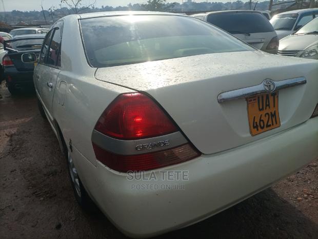 Toyota Mark II 2.0 AWD 2002 White