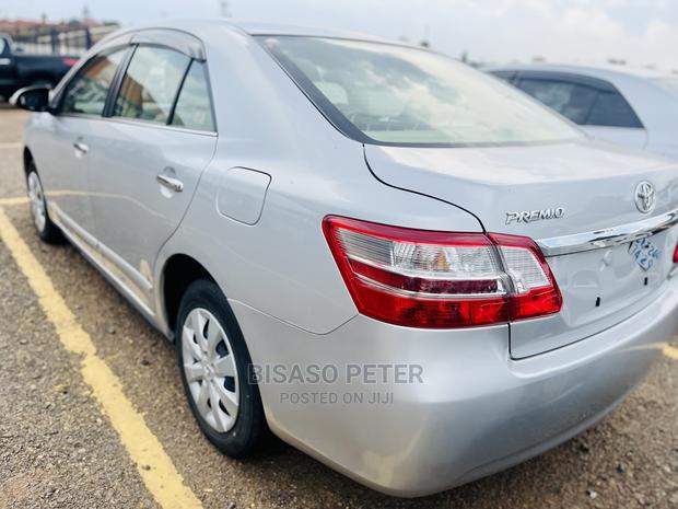 Toyota Premio 1.8 AWD 2014 Silver