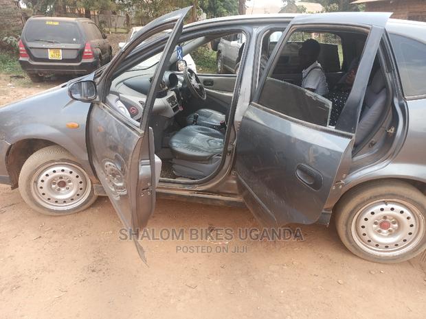 Nissan Almera 2005 Silver