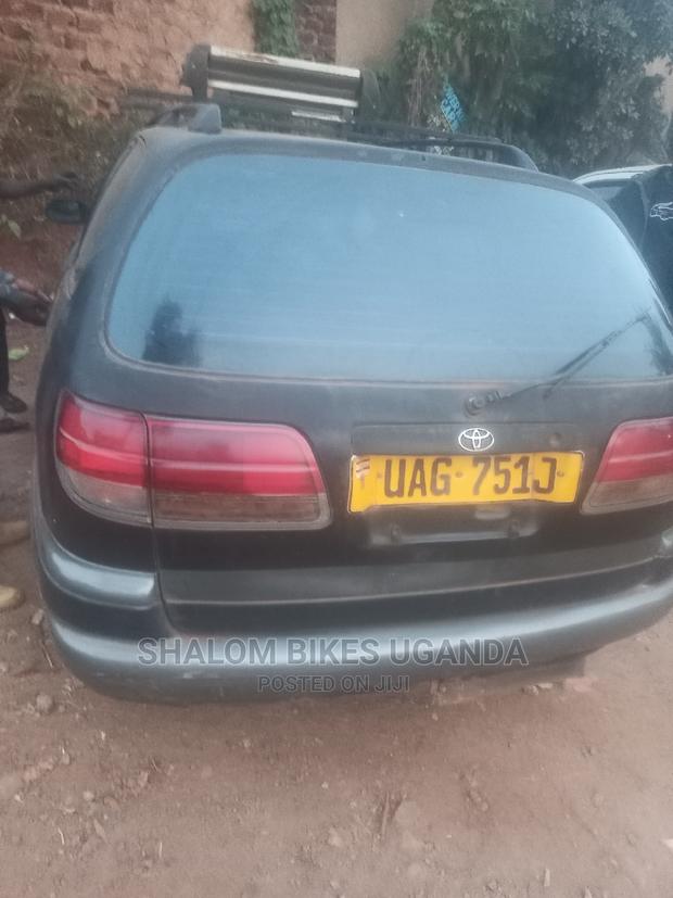 Toyota Caldina 2003 Black