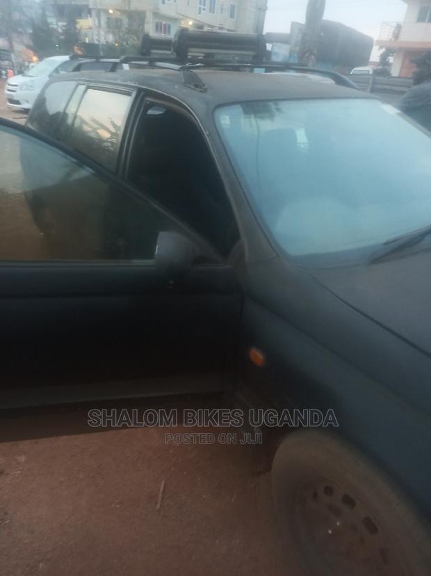 Toyota Caldina 2003 Black