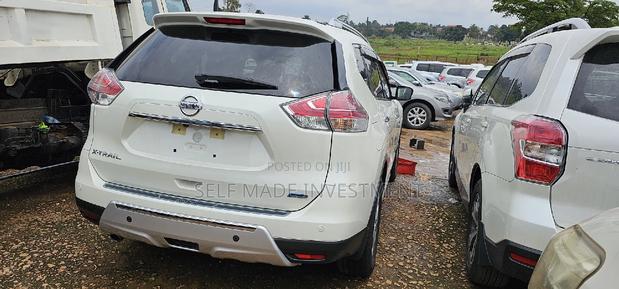 Nissan X-Trail 2015 White
