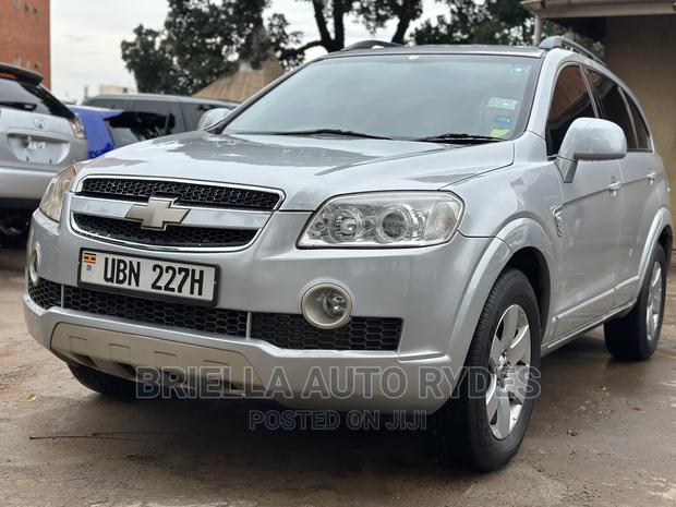 Chevrolet Captiva 2009 Silver