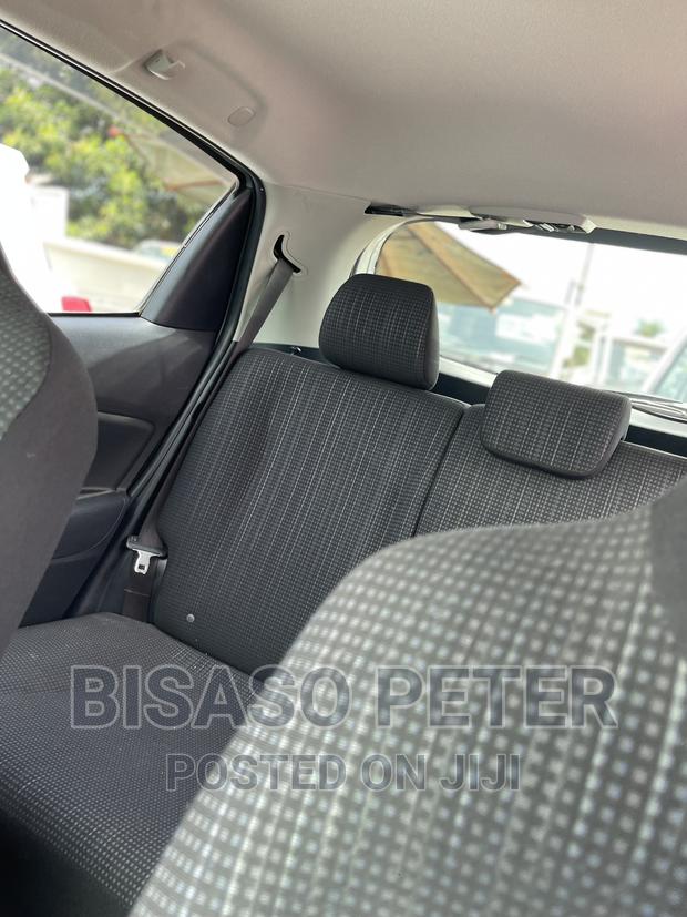 Toyota Vitz 1.3 AWD 5dr 2014 Silver