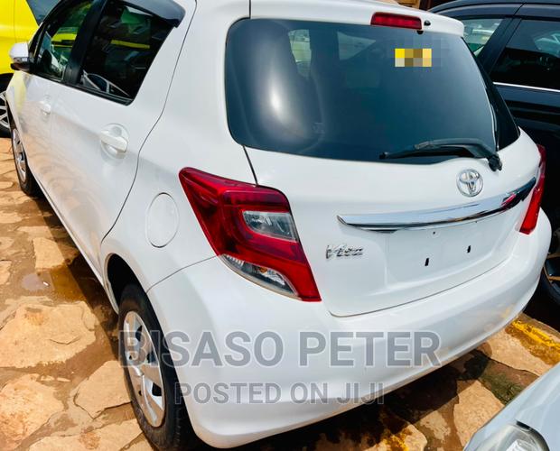 Toyota Vitz 1.3 AWD 5dr 2014 White
