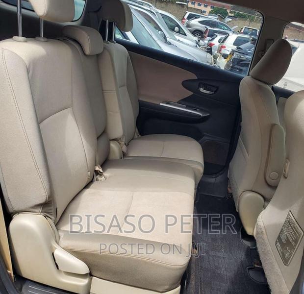 Toyota Wish 2009 Silver