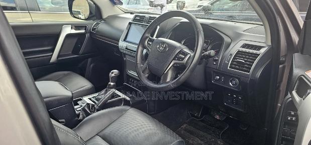 Toyota Land Cruiser Prado 2020 Gray