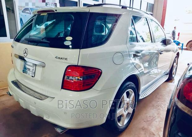 Mercedes-Benz M Class 2009 White