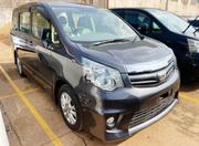 Toyota Noah 2.0 143hp AWD (8 Seater) 2012 Gray for sale