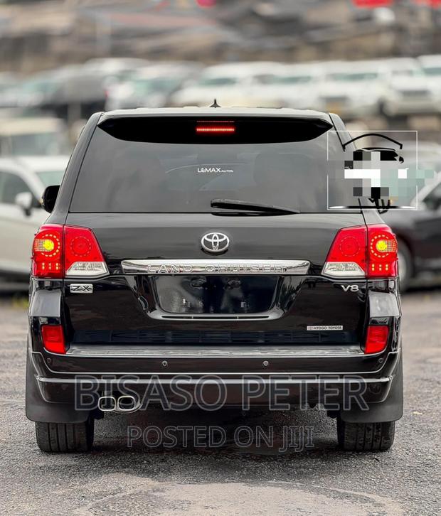 Toyota Land Cruiser 4.6 V8 ZX 2014 Black