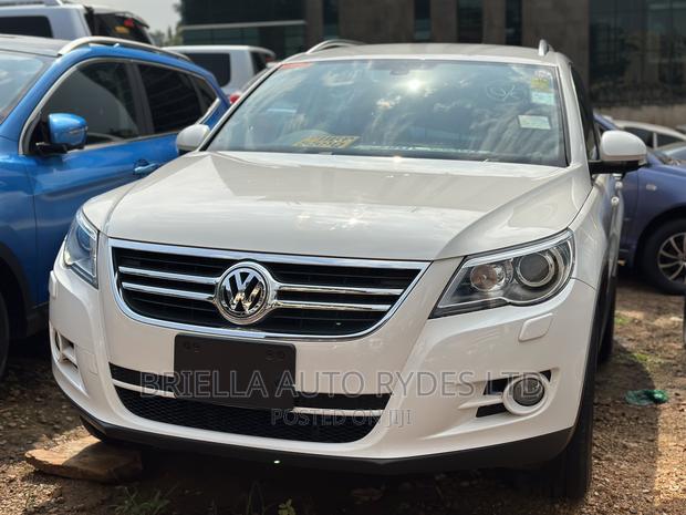 Volkswagen Tiguan 2010 White