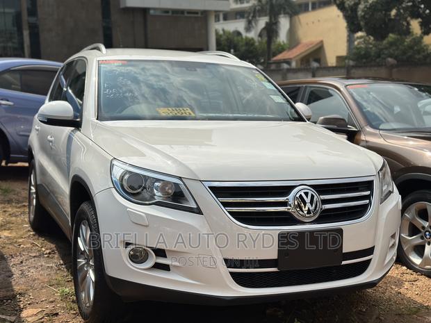 Volkswagen Tiguan 2010 White