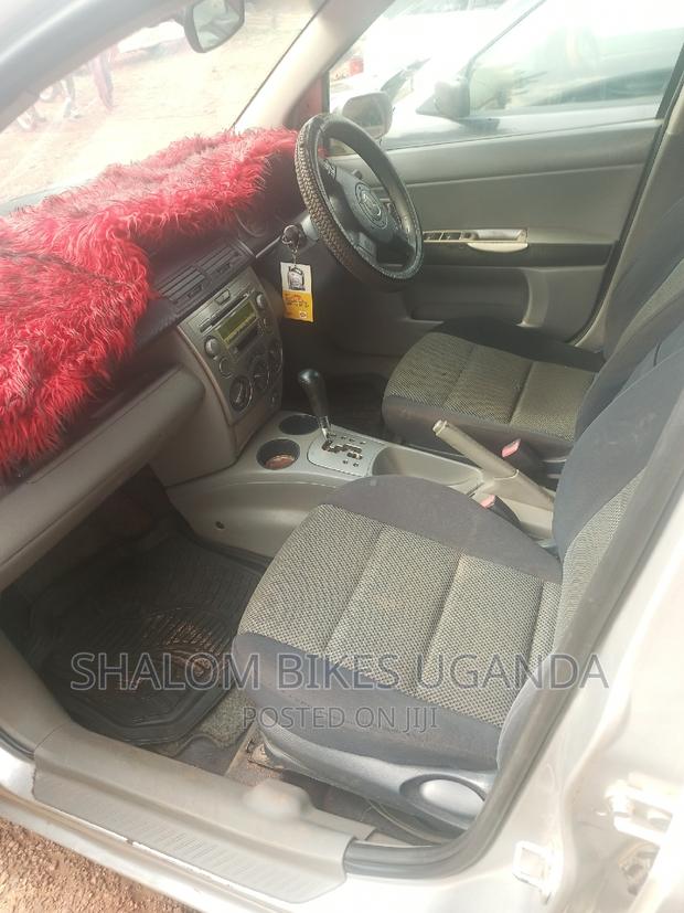 Mazda Demio 2004 Silver