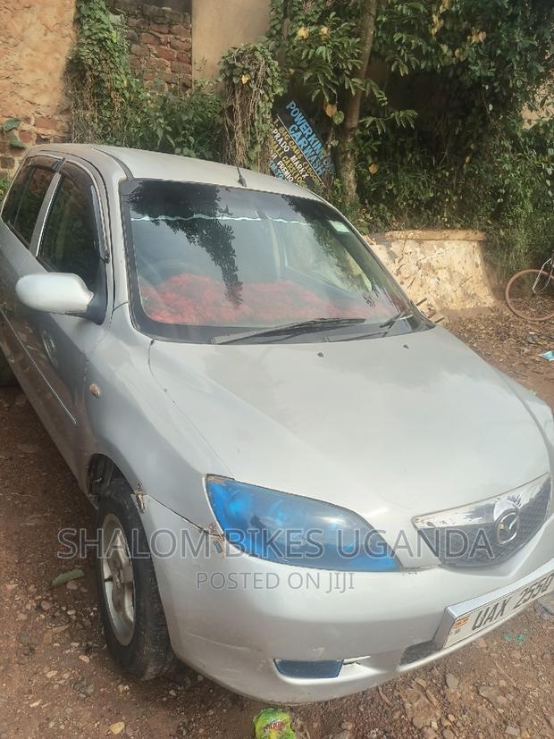 Mazda Demio 2004 Silver