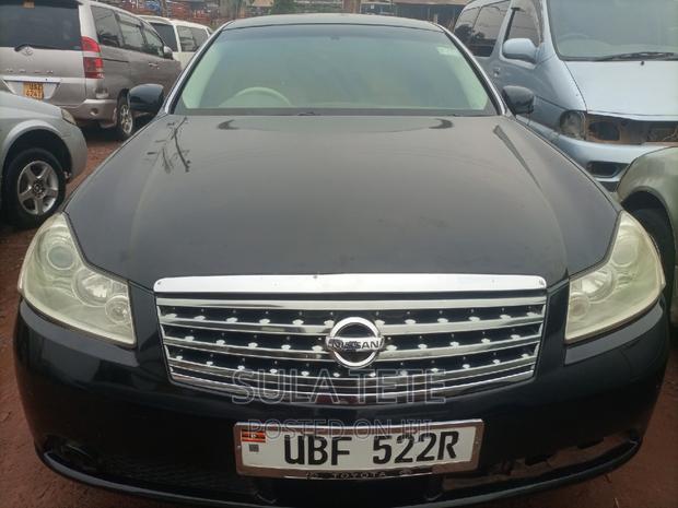 Nissan Fuga 2004 Black