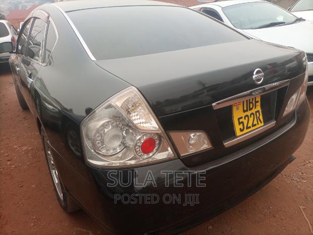 Nissan Fuga 2004 Black